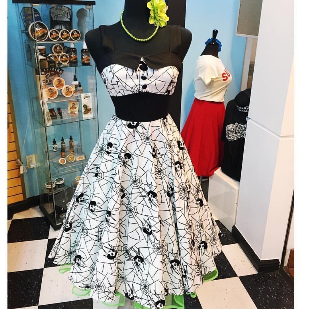 Hell Bunny Spiderweb Rockabilly Dress π·οΈπΈοΈπ·οΈ - Picture 5 of 5